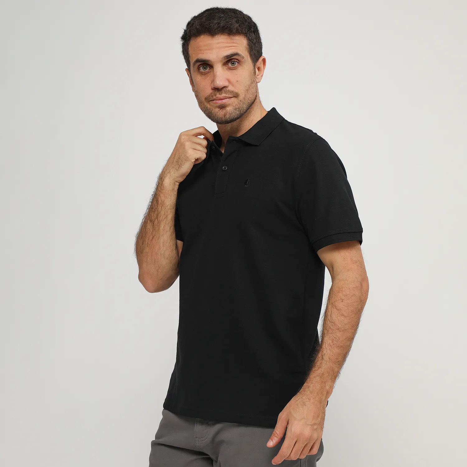 Polo Negro Básico